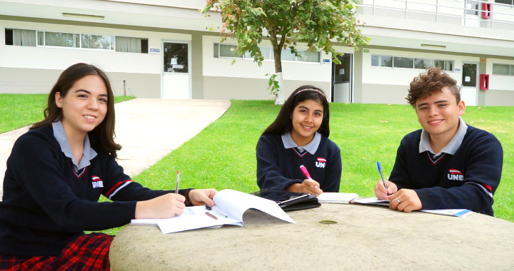 Plantel Tlajomulco - Universidad UNE