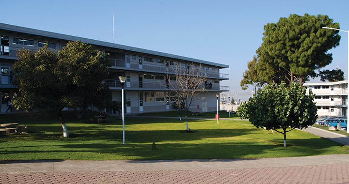 Plantel Tonala - Universidad UNE